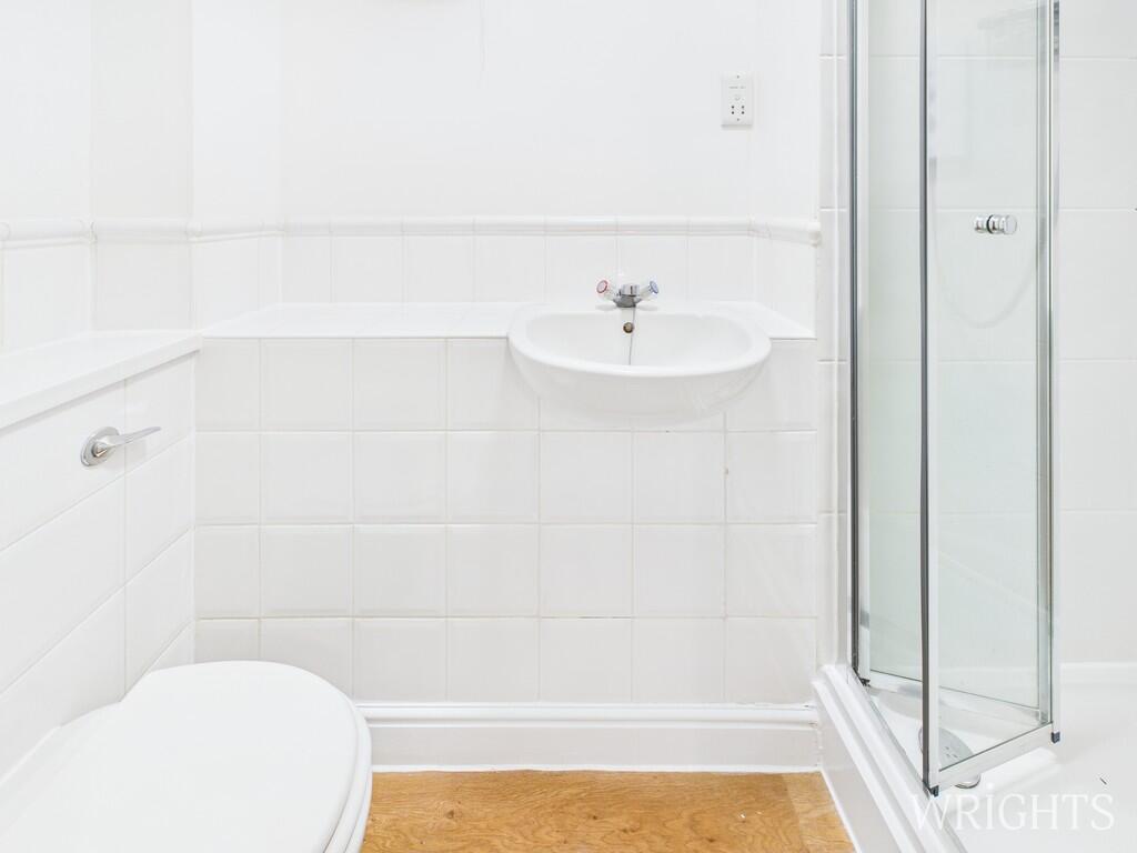 CAM05659G0-PR0020...