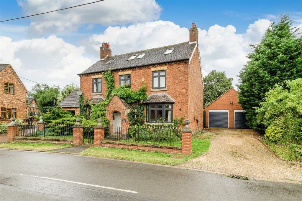 1 Atterton Lane, Witherley