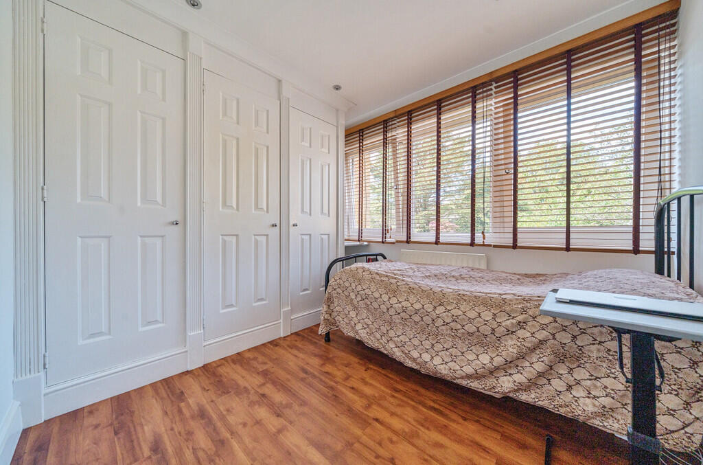 bedroom5