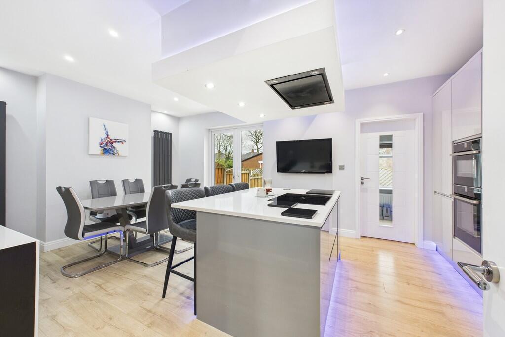 Family Dining Kit...