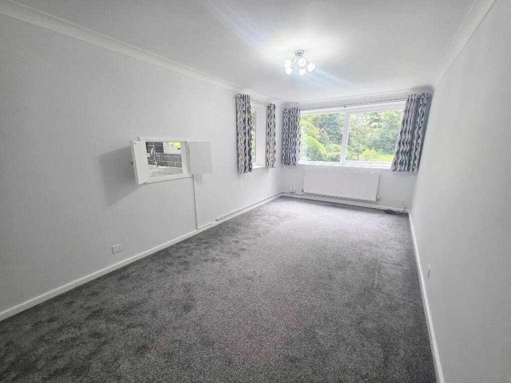Dual Aspect Room