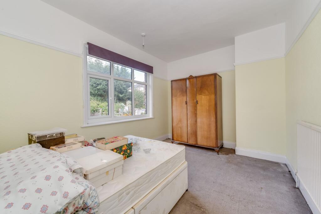 BEDROOMS BATHROOM AND SEPARATE WC