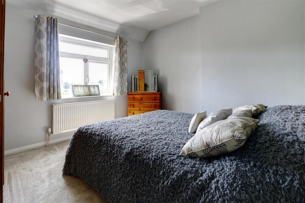 Bedroom 2.jpg
