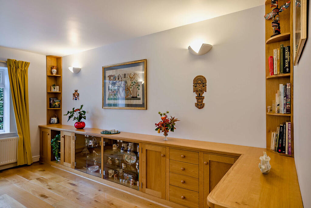 8636499-interior0...