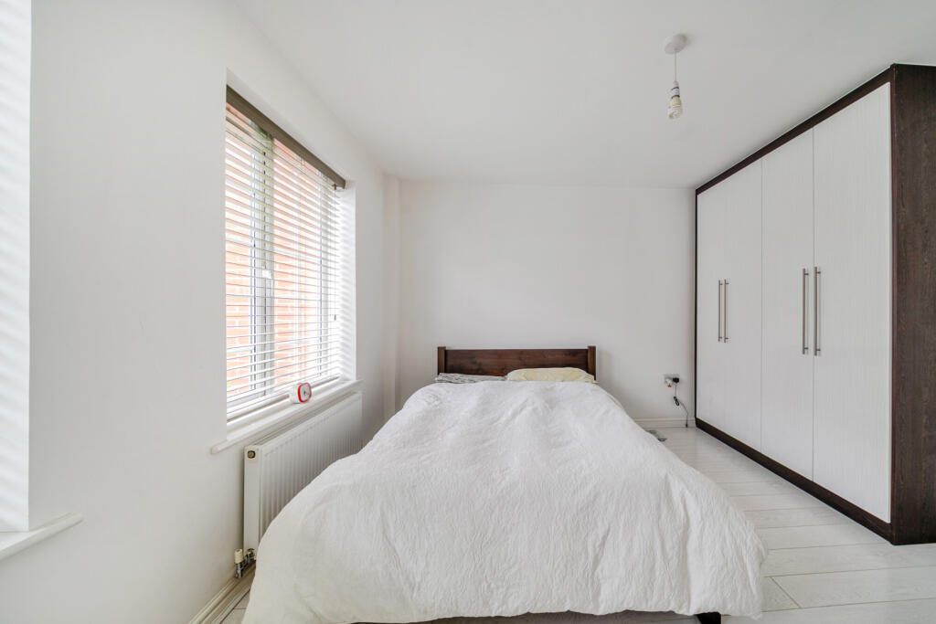 1293755-2-68262b7...