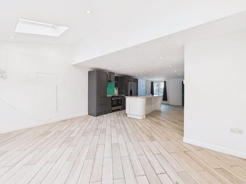lounge to kitchen/diner