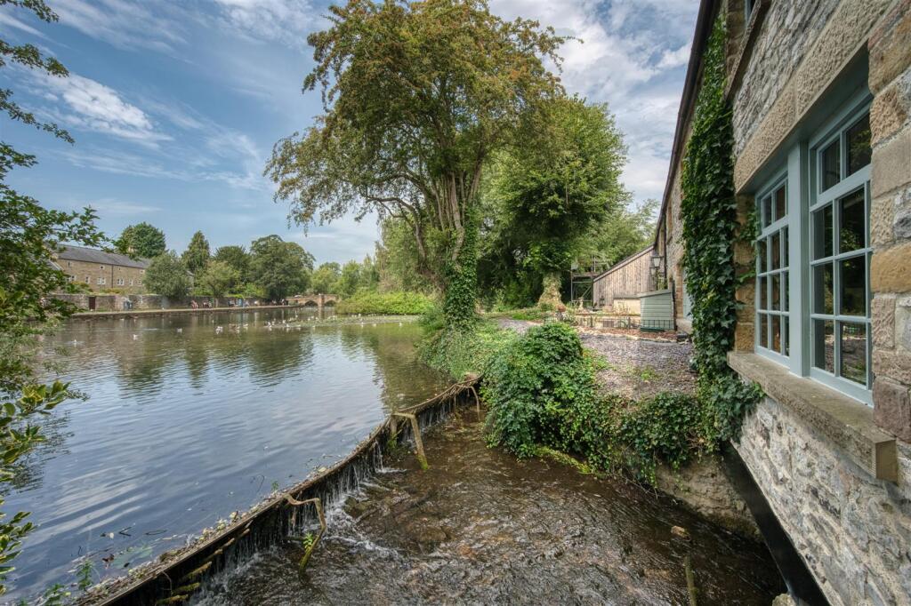 Saxton Mee 1 Rutland Riverside 0033.jpg