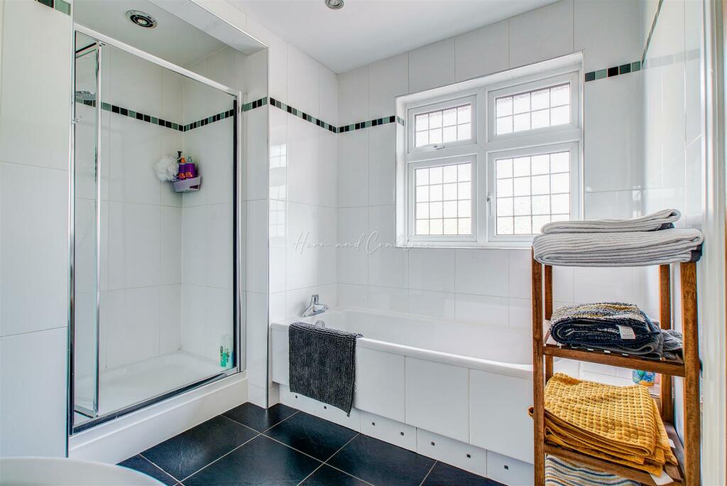 Holybush Road, Cyncoed, HernCrabtree (46).jpg