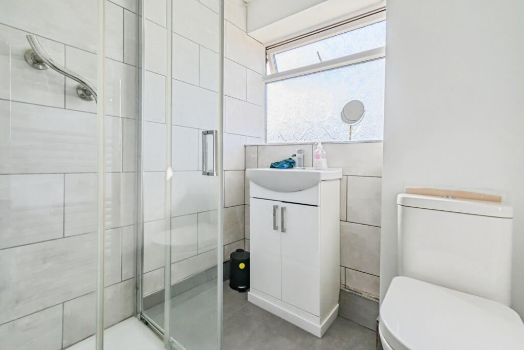 Shower Room.