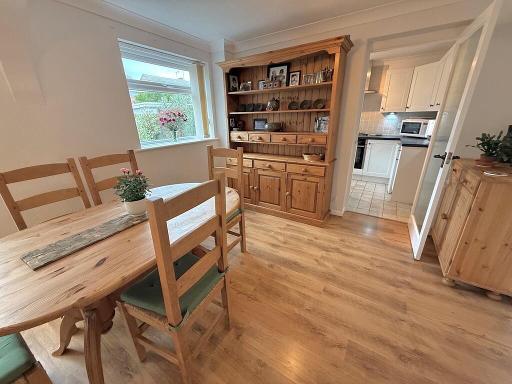 121 Mallon Dene D...