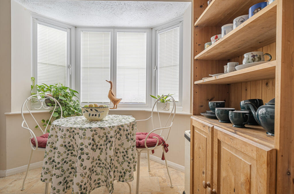 1347021-21-68c066...