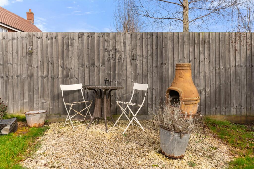 Pebbled Seating Area