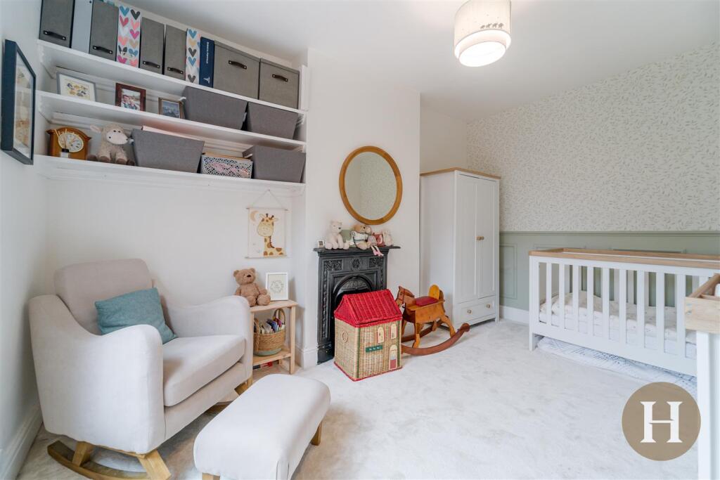 Hadleigh Estate Agents-33.jpg