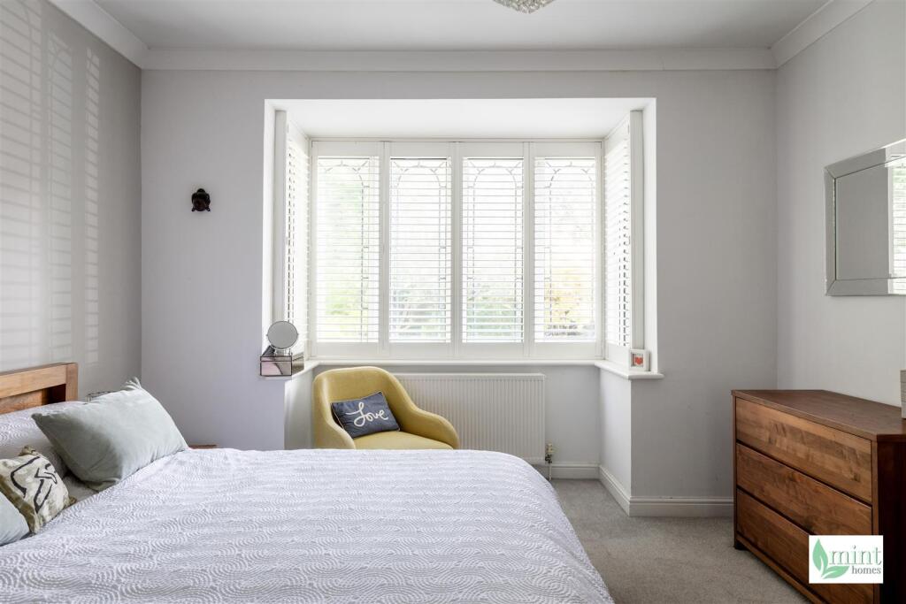 Watermark - 70 Bousley Rise-31.jpg