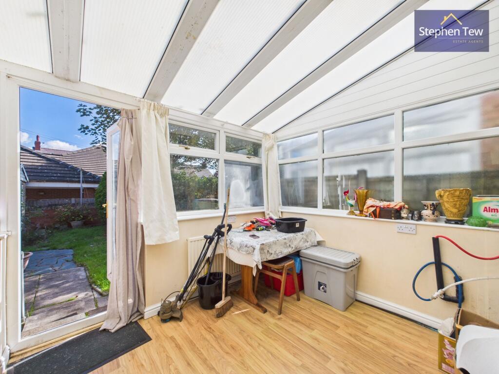 Sunroom/Utility