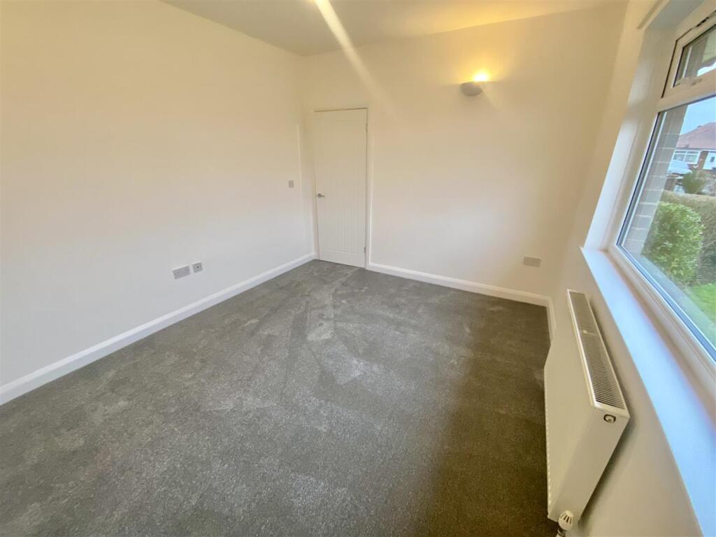 Bramleys Estate Agents - Hepworth Drive - Mirfield