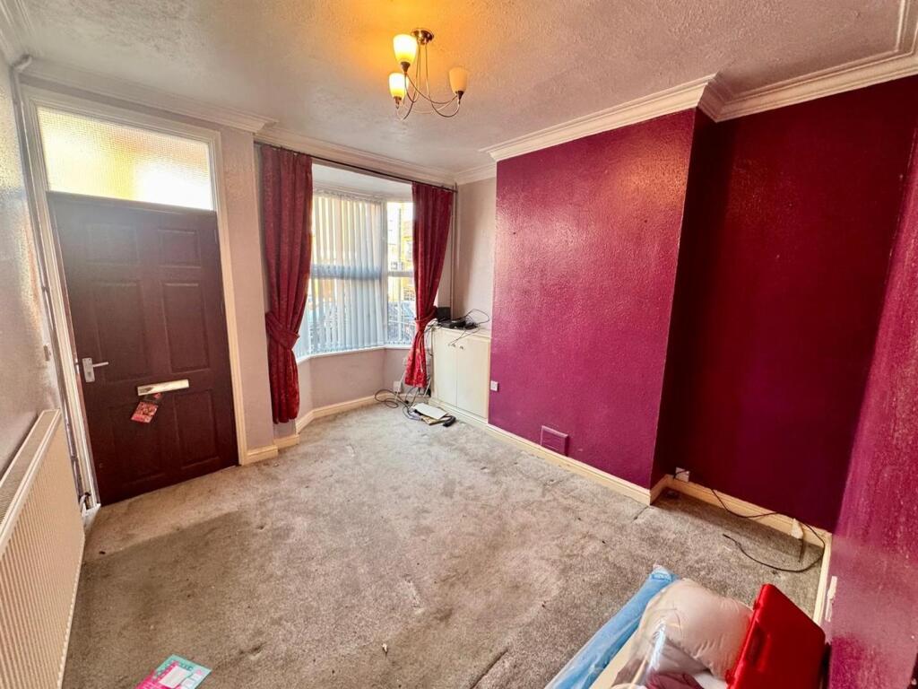 Central Rd - Int 3.jpg