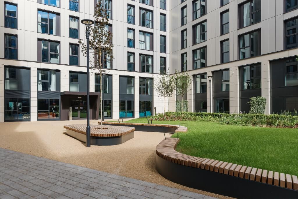 52d6766b24411150e19103f20893