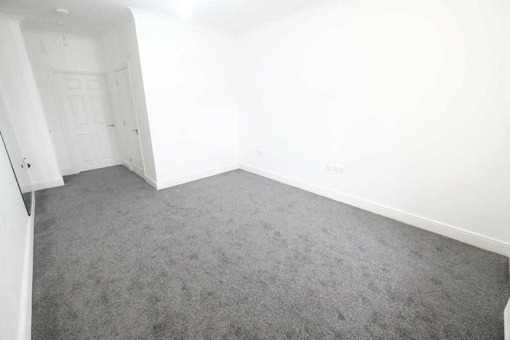 STUDIO ROOM