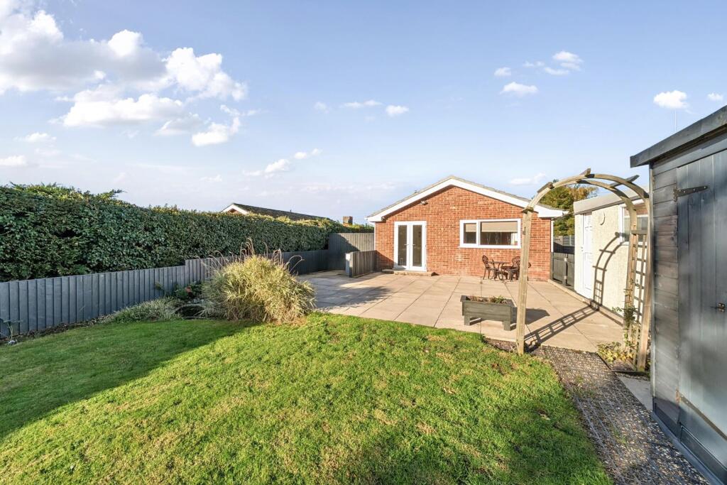 REAR OF THE PROPERTY.jpg
