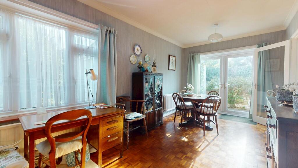 Racefield Close, Shorne, Gravesend, DA12