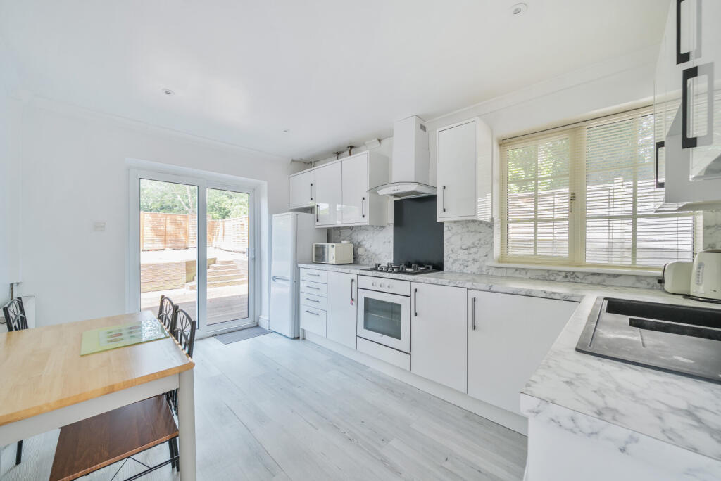 1316099-15-68592f...