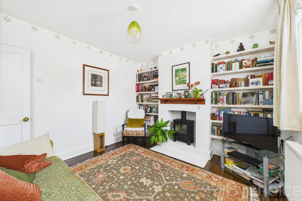 CAM05454G0-PR0042-STILL003