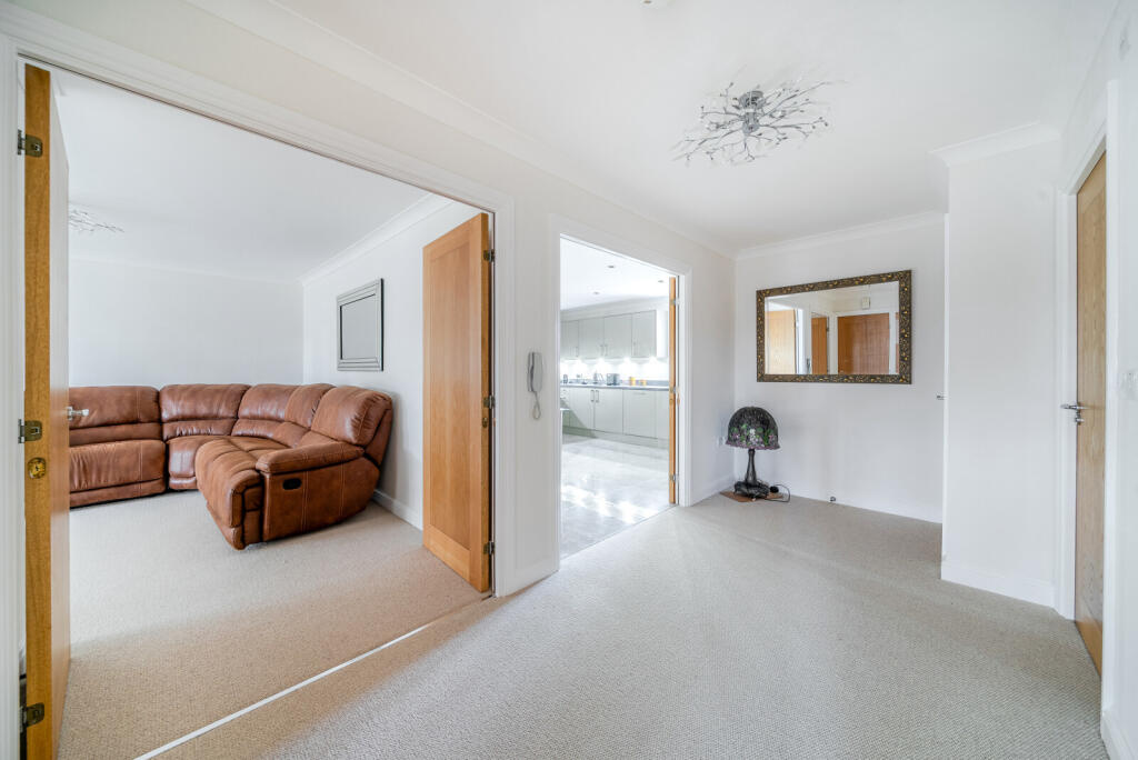 1389345-11-694018...