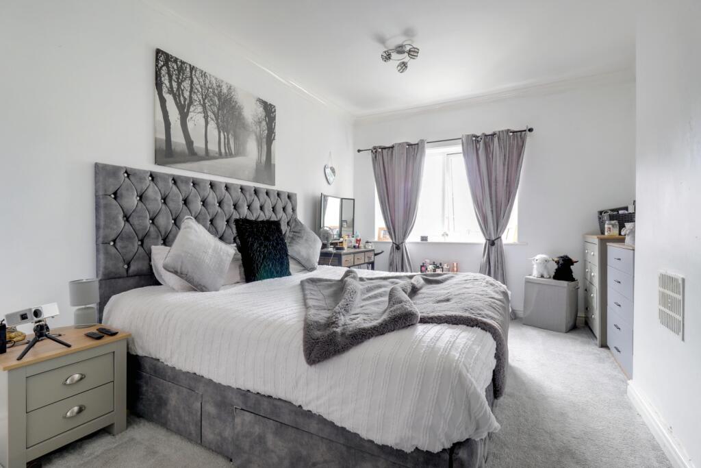 8- Rob Hammond EweMove Pontefract