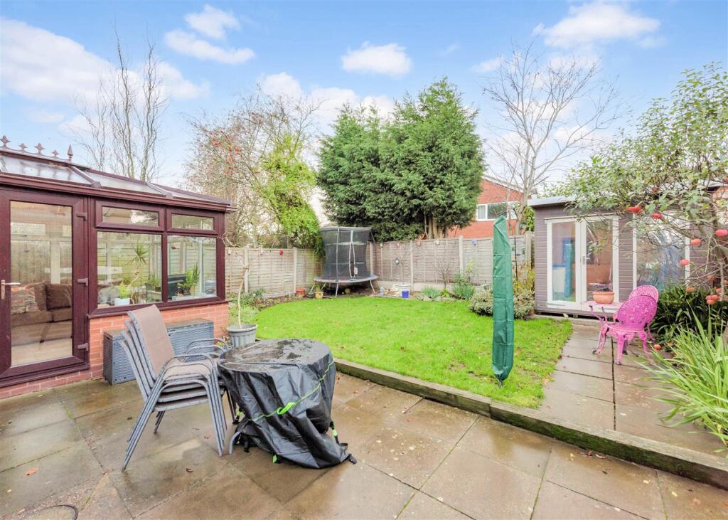 3 Flavel Court, Austrey