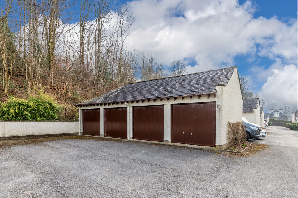 Garage &amp; Park...