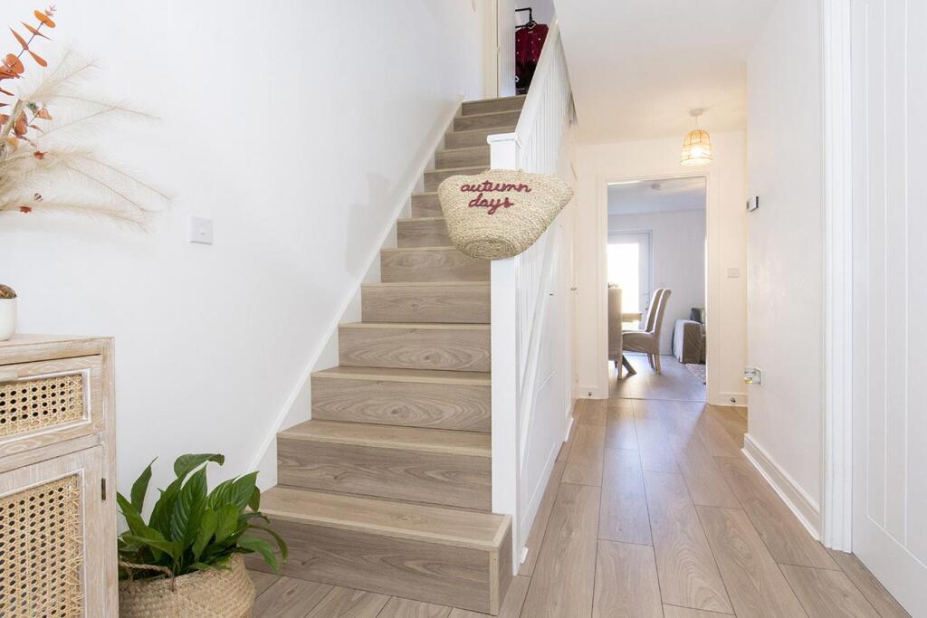 (Entrance Hallway Photo Two)