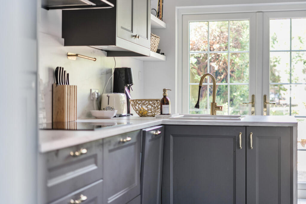 1316188-3-68625b8...