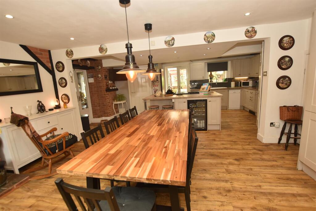 Kitchen/Diner/Family Room