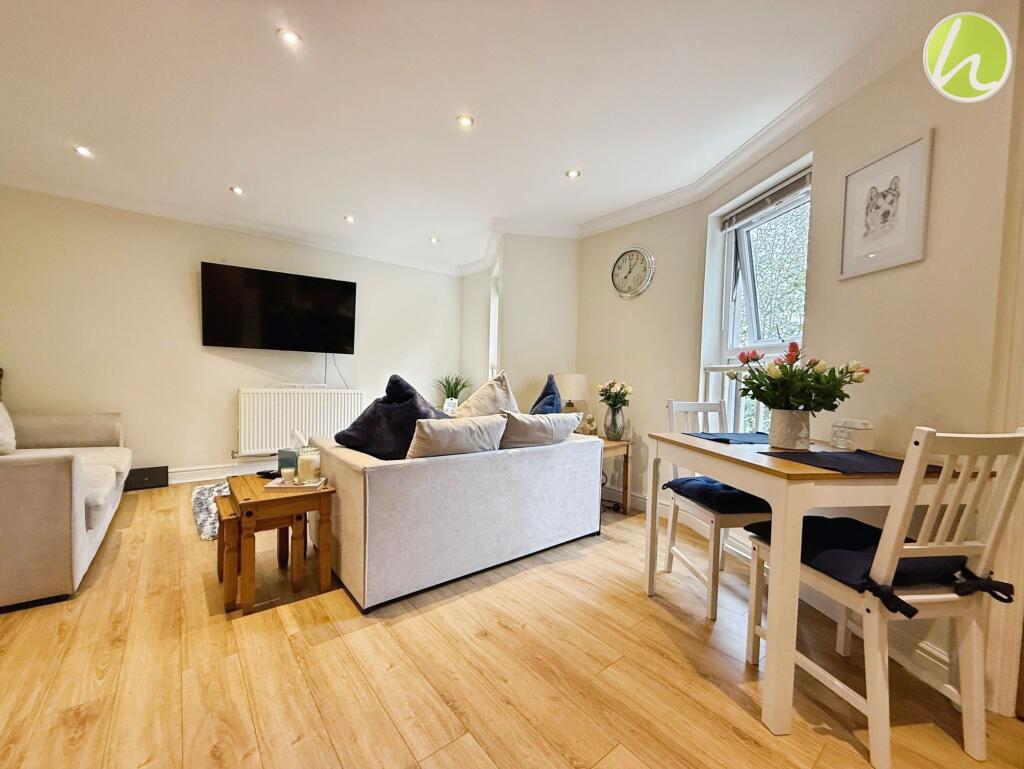 Living Room/ Kitchen