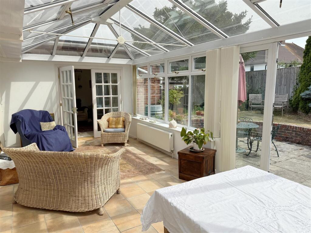 Conservatory 2.JPG