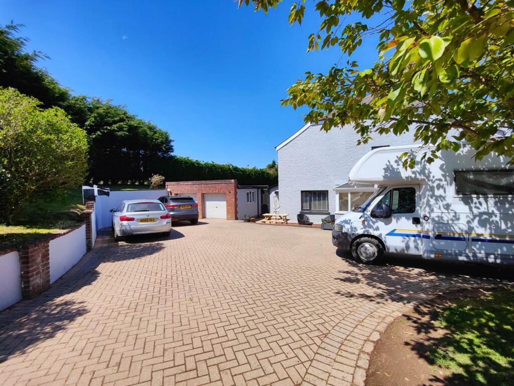 Driveway parking