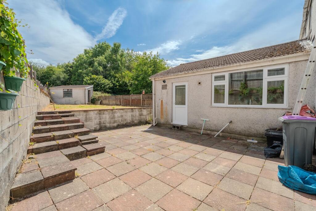 36 St Cadocs Road-13.jpg