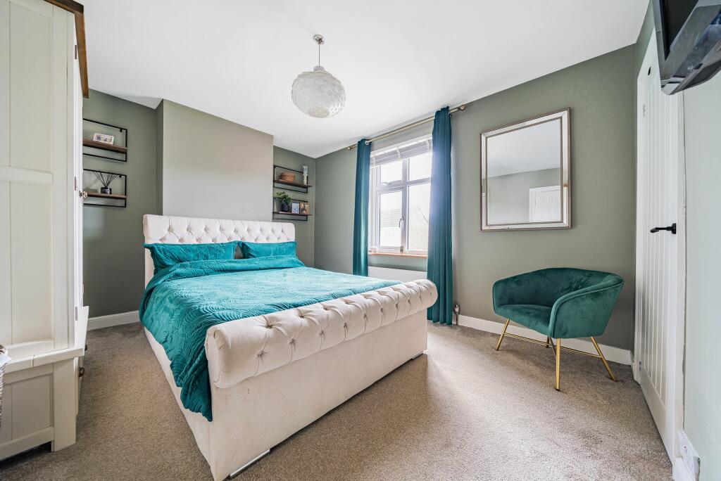 Bedroom One (2)