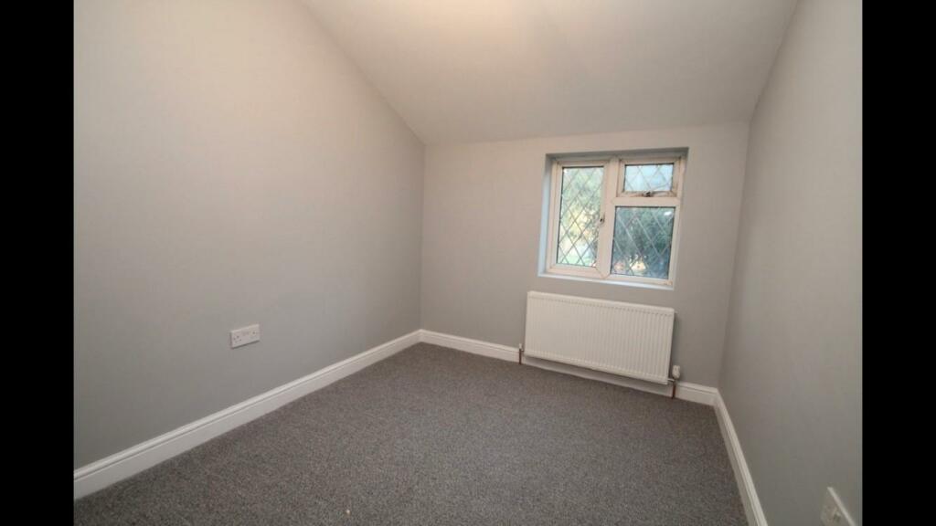 Bedroom 3.jpg