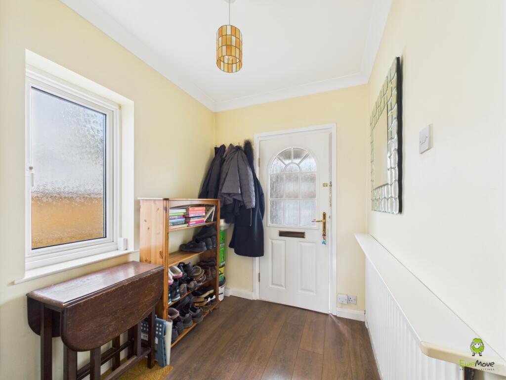 Presented by Nicoleta at EweMove Bexleyheath and D