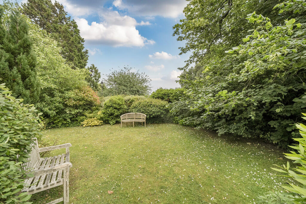 1305867-3-6847194...