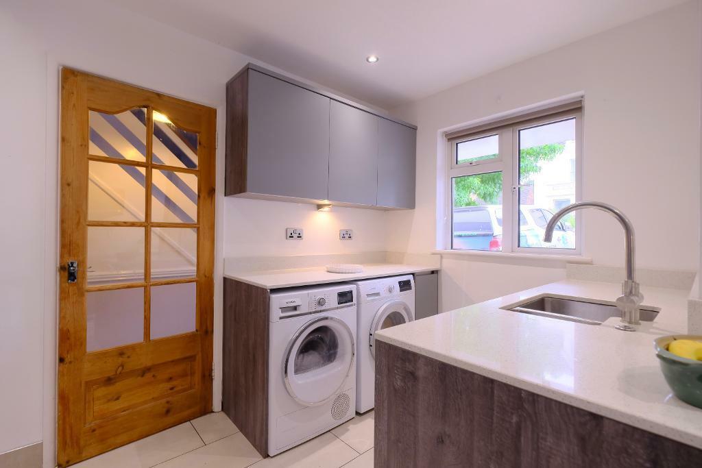 Kitchen/utility area