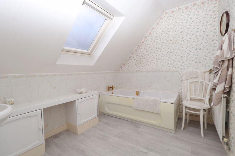 First Floor Family Bathroom