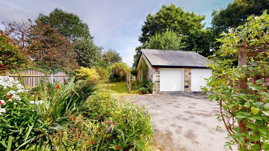 Manor-House-Cottage-08122024_152348