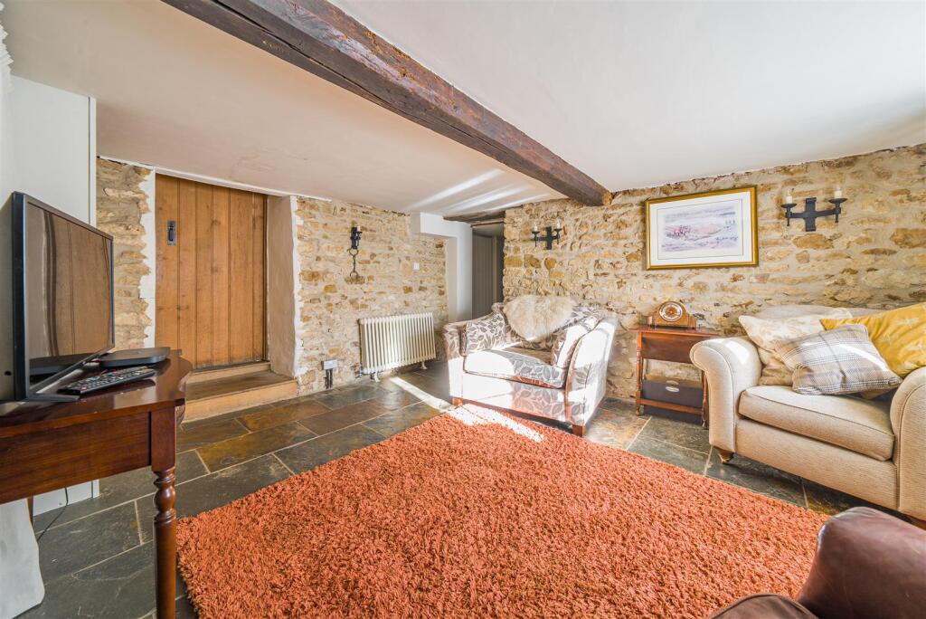 Herb Cottage, High Street, Culworth (18).jpg