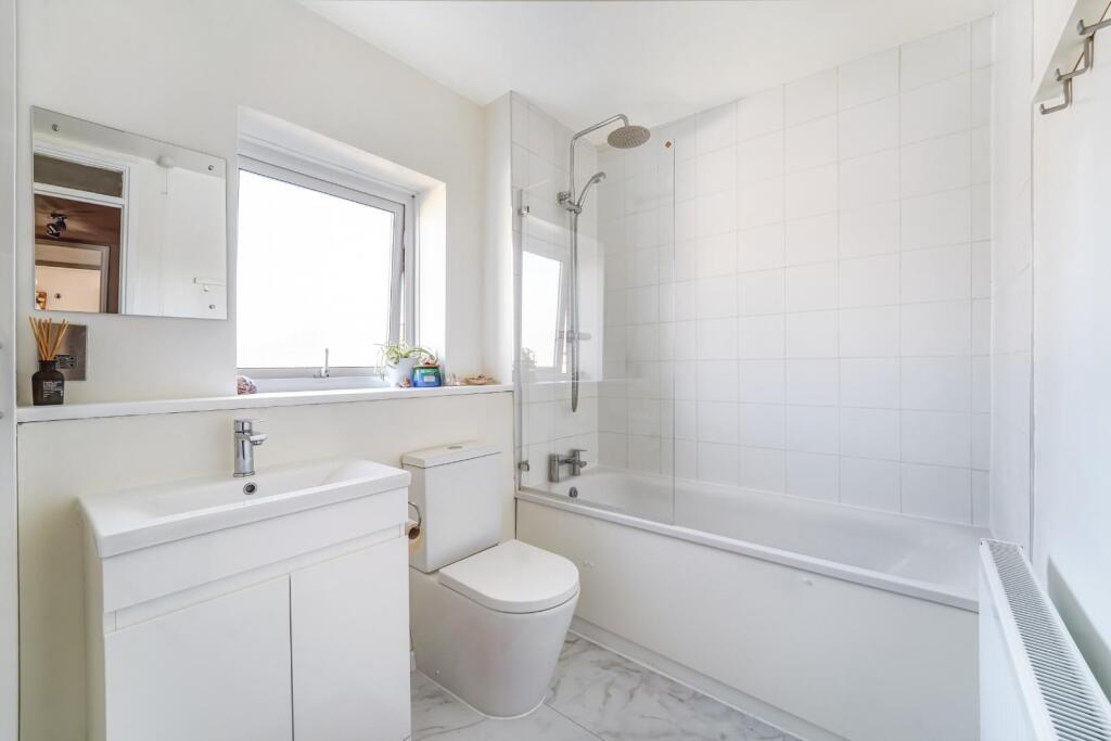 FLEETWOOD CLOSE (9).jpg