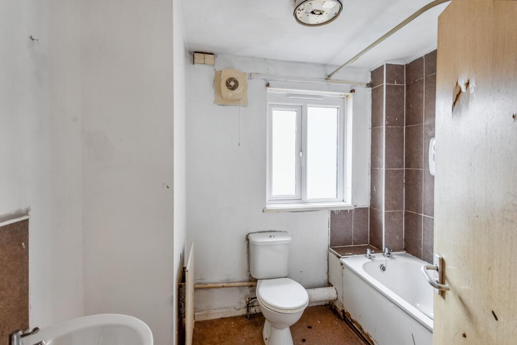 7 Lapwing Close, Allerton, Bradford, West Yorkshire, BD8 0NL