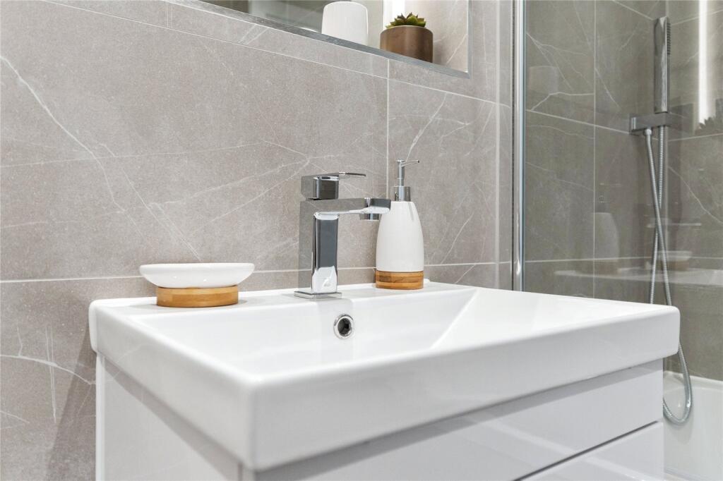 Show Apartment