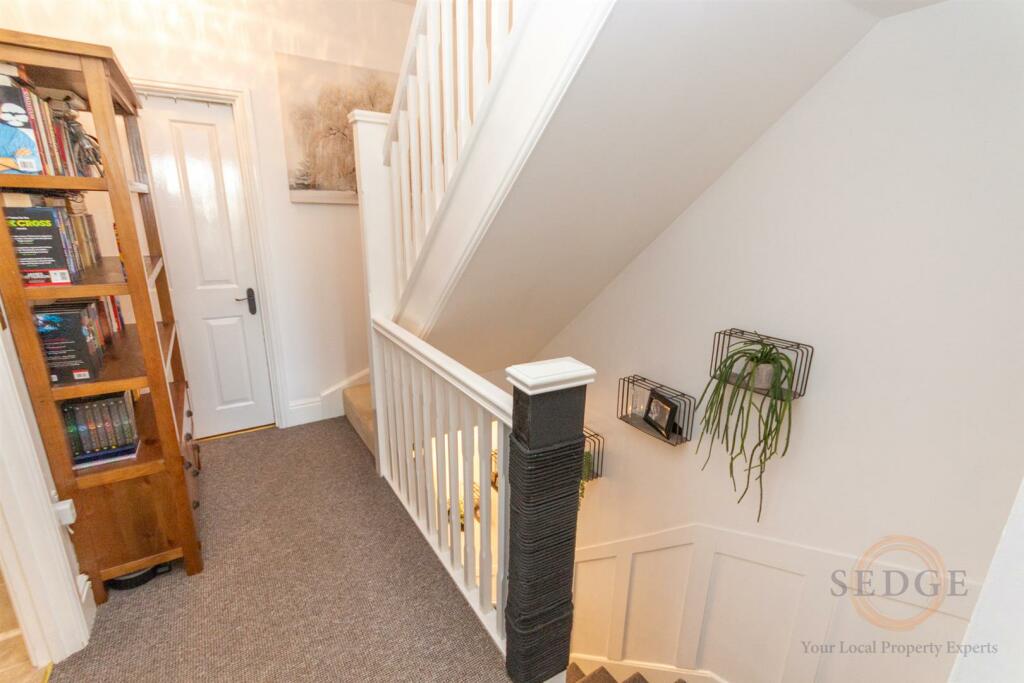 12 redbourne -06.jpg